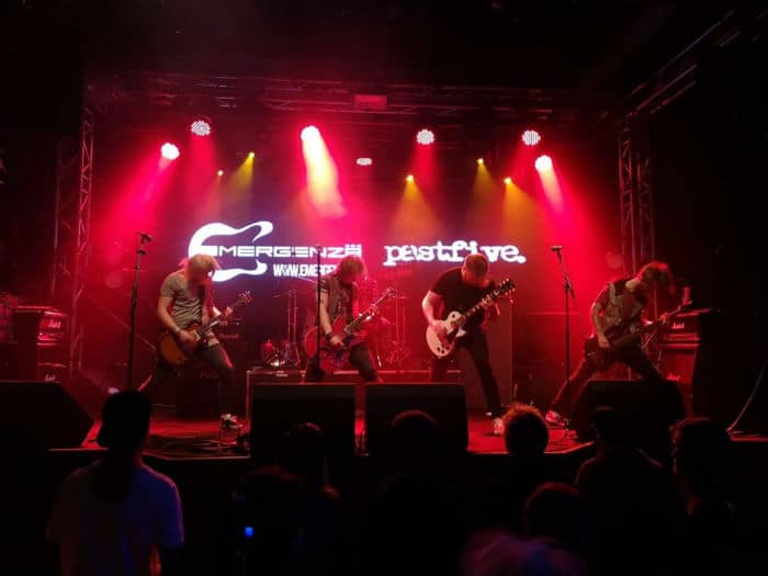 pastfive-band-bollerock
